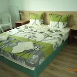 Sveti Georgi Guest house 2*