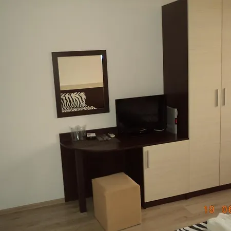 Sveti Georgi Guest house 2*
